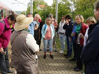2015 Wein 019  ... und so gab es gleich am Bahnhof die erste Bekäuterung